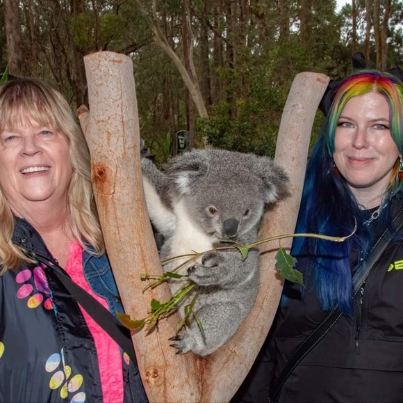 Meet your Posher, Laura - Picture 1 of 1